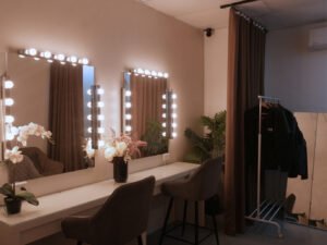 Glam Room per hour